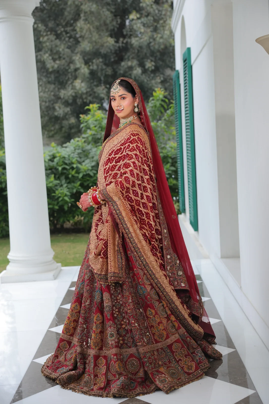 Cocktail bridal look